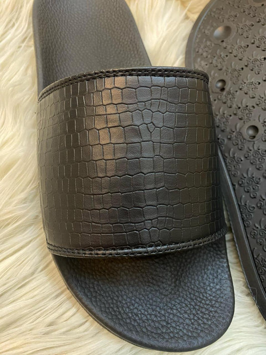 BLACK CROC COMFORT